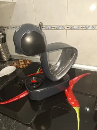 Cafetera Dolce Gusto Negra