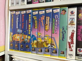 se venden peliculas VHS ,años 80 y 90  Muchos titu