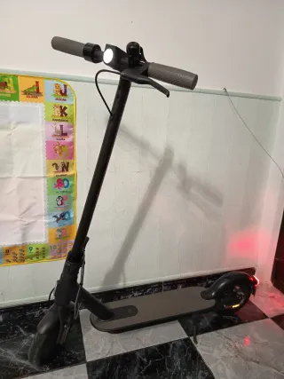 Patinete Eléctrico Negro