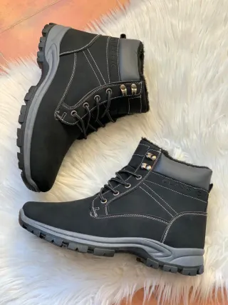 Botas hombre. Número 41