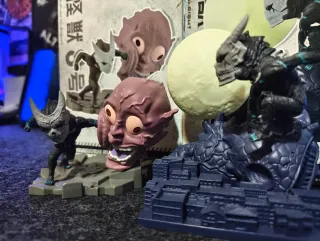 Kaiju No. 8 Set Figuras WCF Log Stories