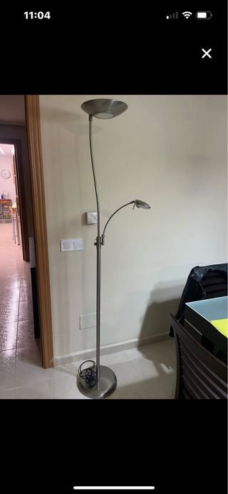 Lámpara de pie moderna