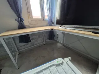 Mesa esquinera (escritorio en forma de L)