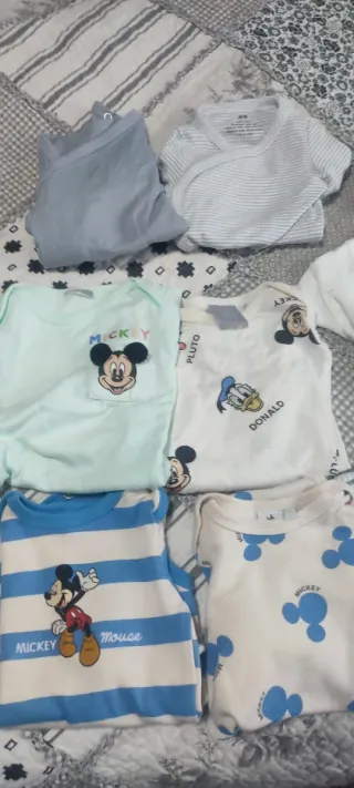 Lote bodys bebé niño (0-3 meses)