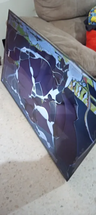 Altavoces TCL 55T8C con Subwoofer