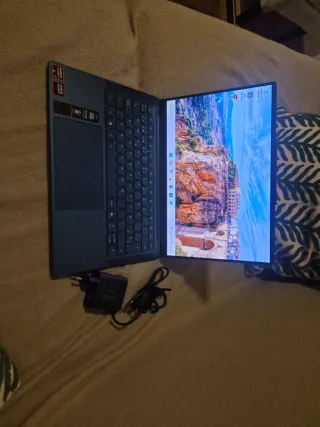 Portátil Lenovo Yoga Slim 7 Azul