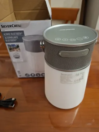 Altavoz Bluetooth SilverCrest con Lámpara