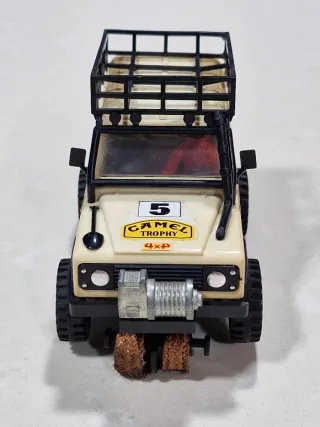 Scalextric Land Rover Camel Trophy STS