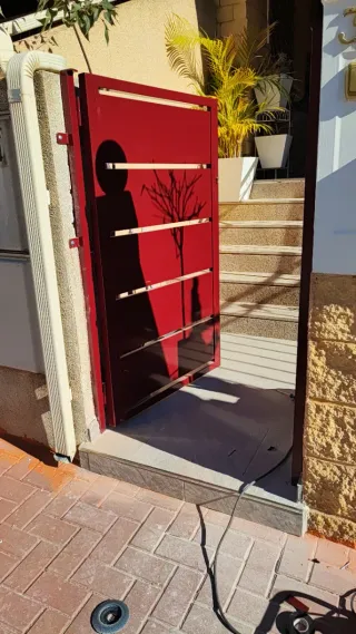 Puertas, rejas y barandas de hierro a medida