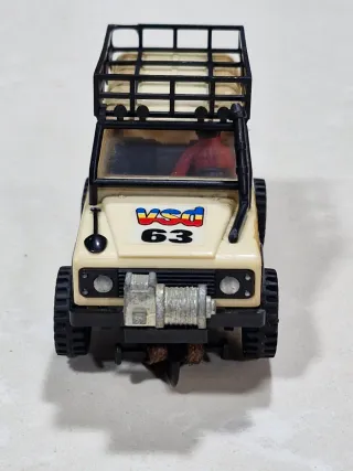Scalextric land rover -Dakar 63 STS