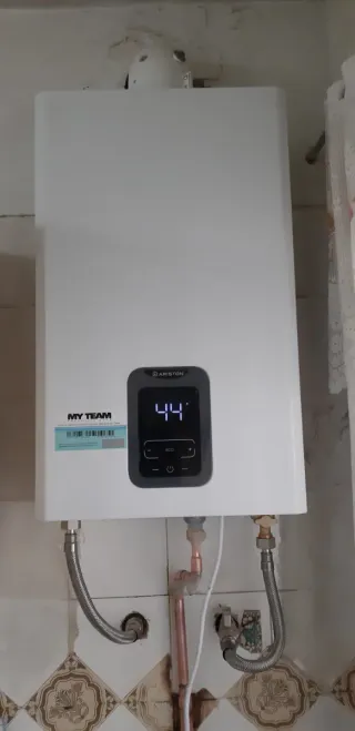 Fontanero calefactor técnico de calderas y gas