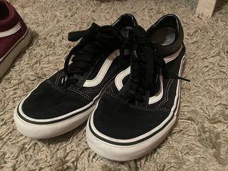 Vans Negras y Granates Talla 38