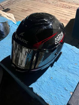 Casco de moto Shark carbono