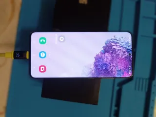 Samsung Galaxy S20 pra reparação