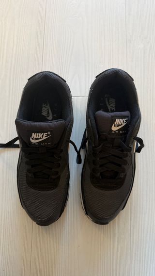 Zapatillas Nike Air Max Negras y Blancas