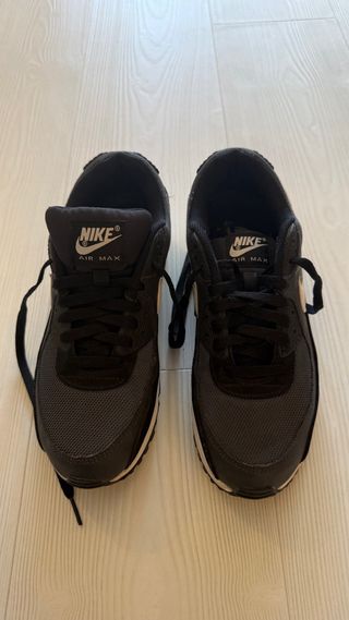 Zapatillas Nike Air Max Negras y Blancas