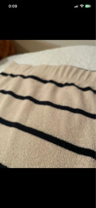 Falda rayas abertura lateral beige y negra