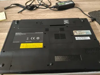 Sony Vaio PCG-71311M Portátil Plata