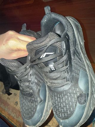 Zapatillas running Tenth negras