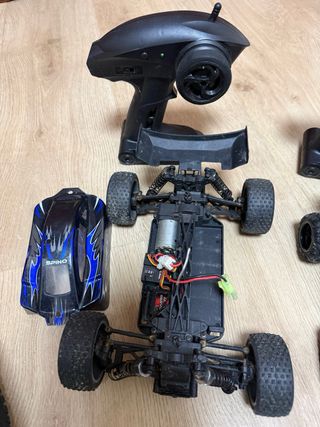 Lote 3 RC 3 Overmax y 1 himoto spino para reparar!