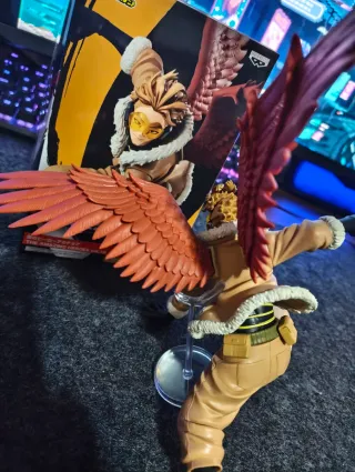 Figura Hawks My Hero Academia Vol.19