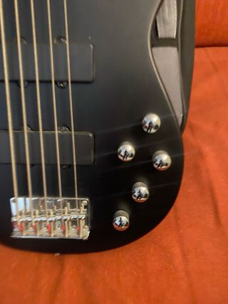 Bajo Eléctrico 5 cuerdas