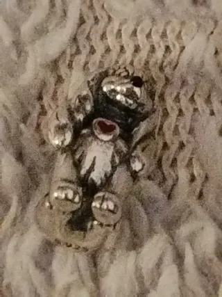 Charm Dama y el Vagabundo Corazón Rojo