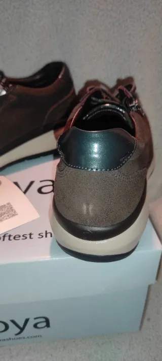 Zapatillas Joya Marrón y Plata