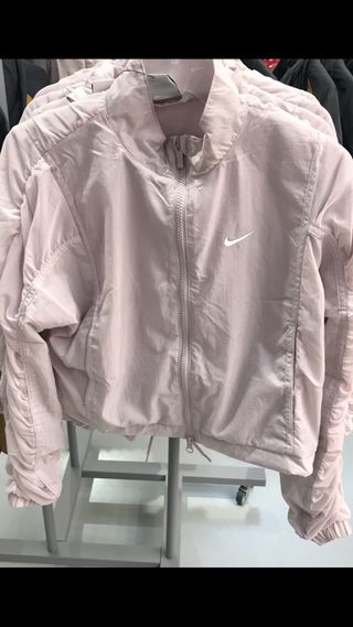 Chaqueta Nike rosa