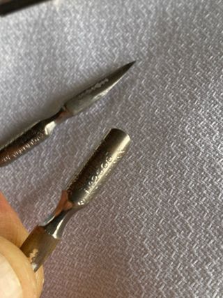 2 cajas de Plumillas CERVANTINAS y SERGENT MAJOR