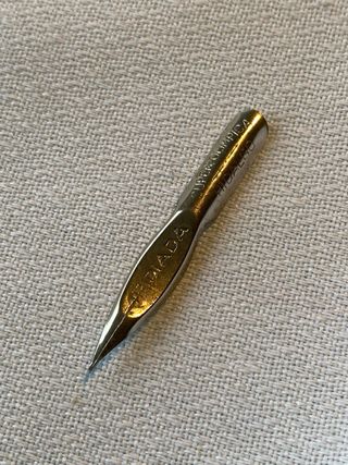 2 cajas de Plumillas CERVANTINAS y SERGENT MAJOR