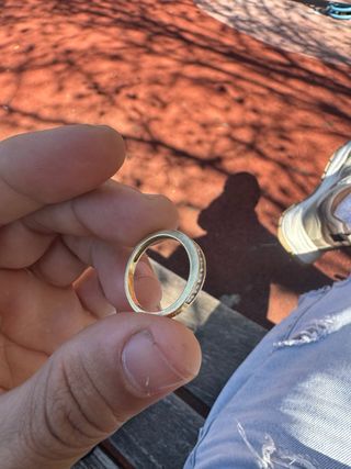 Anillo de oro con diamantes