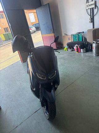 Yamaha NMAX 125cc (2024) como nueva