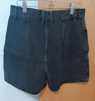 Pantalón corto vaquero gris