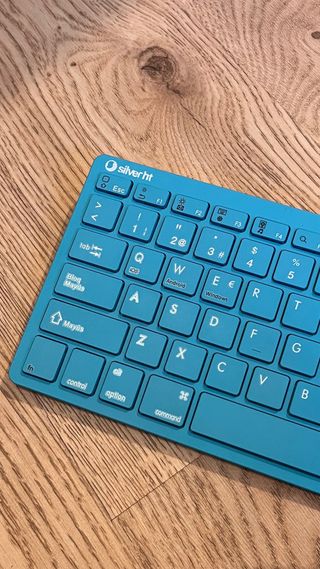 Teclado inalámbrico Bluetooth Azul SilverHT