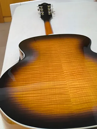 CAMBIO Guild F250e Deluxe ATB Guitarra Acústica