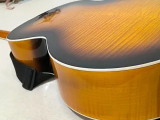 CAMBIO Guild F250e Deluxe ATB Guitarra Acústica