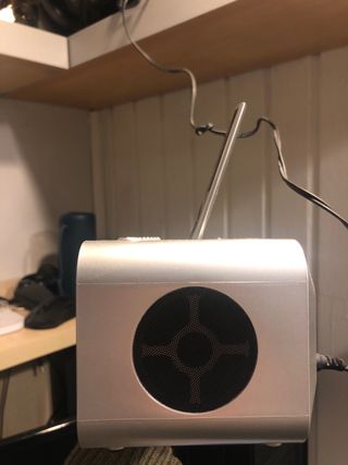 iPod Nano A1320 + Cargador, Altavoz y Reloj