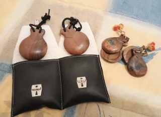Castañuelas Españolas Madera + Estuche