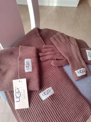 Conjunto UGG Gorro, Bufanda y Guantes Marrón