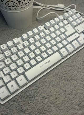 Teclado Gaming Trust RGB Branco