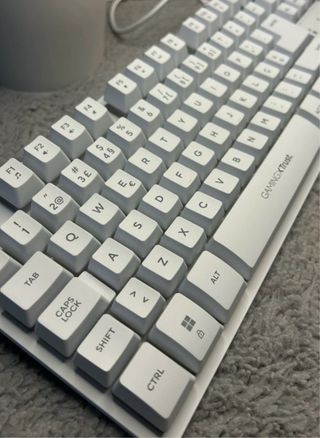Teclado Gaming Trust RGB Branco