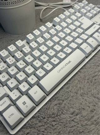 Teclado Gaming Trust RGB Branco