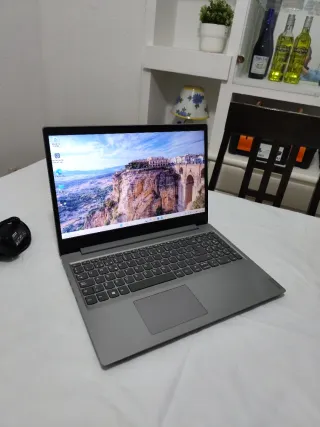 Portátil Lenovo Ideapad S145-15STA Gris