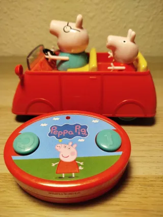 Coche RC Peppa Pig con mando