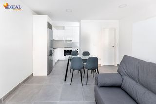 Piso en venta en San Francisco Javier en Granada