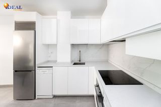 Piso en venta en San Francisco Javier en Granada