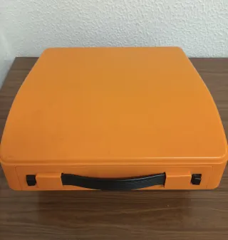 Máquina de escrever Silver Reed SR 10 Laranja
