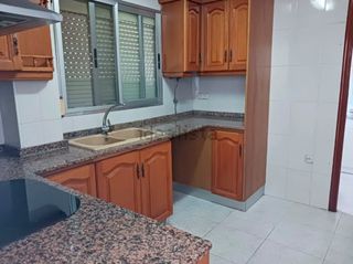 Busco compañera para alquilar piso