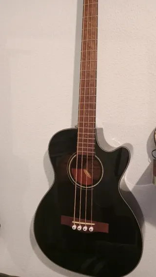 Bajo Fender Classic Design Negro